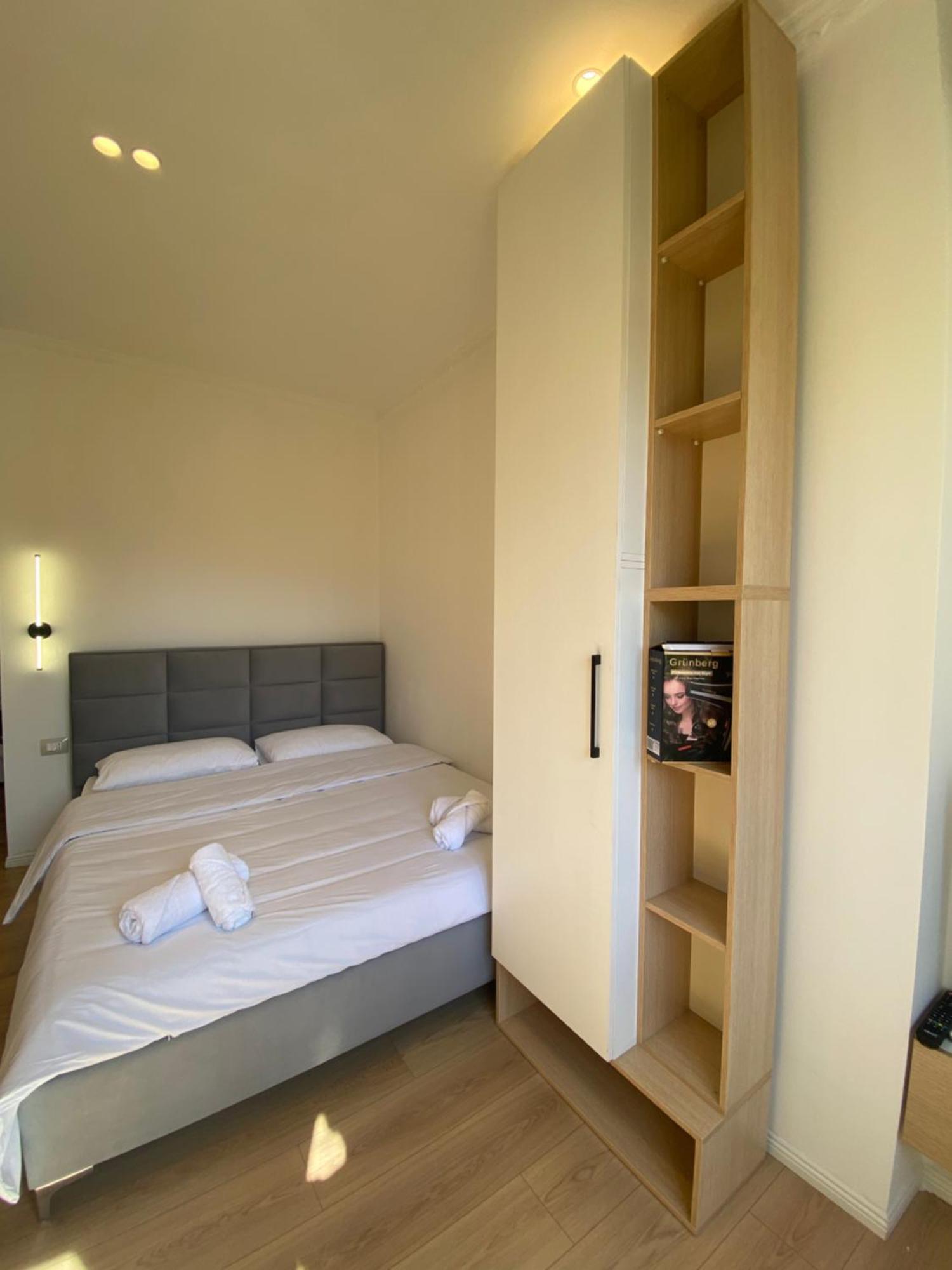 Cozycomfy Studio Тирана Экстерьер фото